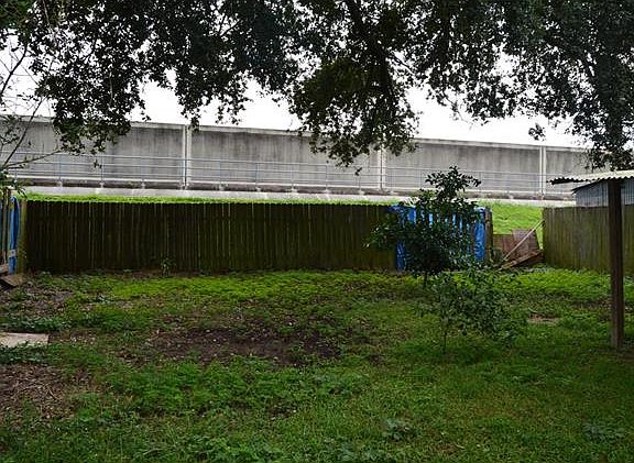4th image of 5518 Warrington Dr