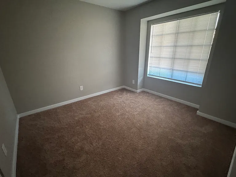 7447 Palermo Ave — Photo 17