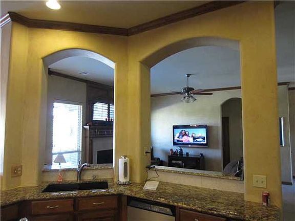 4th image of 17204 Toledo Dr