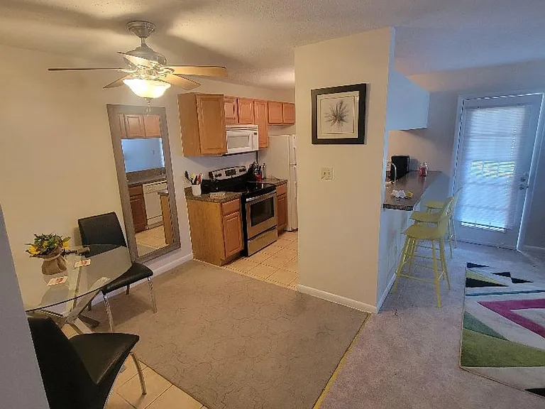 608 Spirit Ct — Photo 6