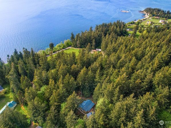 2694 W Shore Drive, Lummi Island, WA 98262