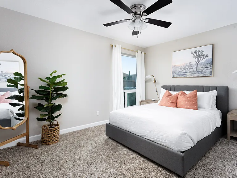 2044 E Hillery Dr — Photo 14