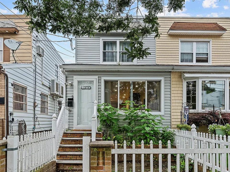2nd image of 1419 E 54th St