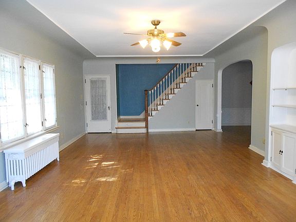 3rd image of 3564 N Frederick Ave