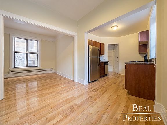 5th image of 428 W Belden Ave #42817