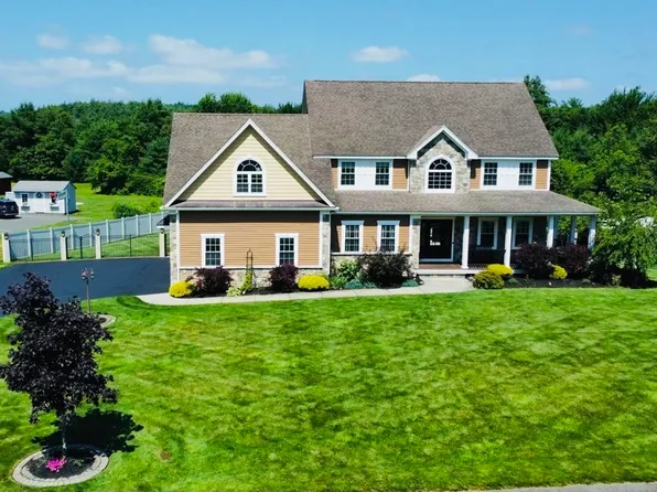 16 Pheasant Run, Belchertown, MA 01007