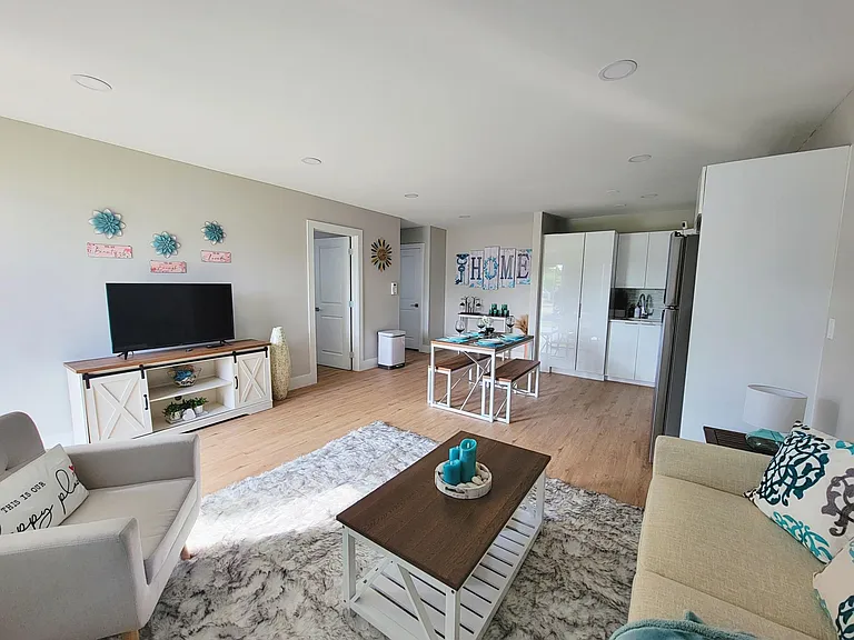 Cottage Cove — Photo 14