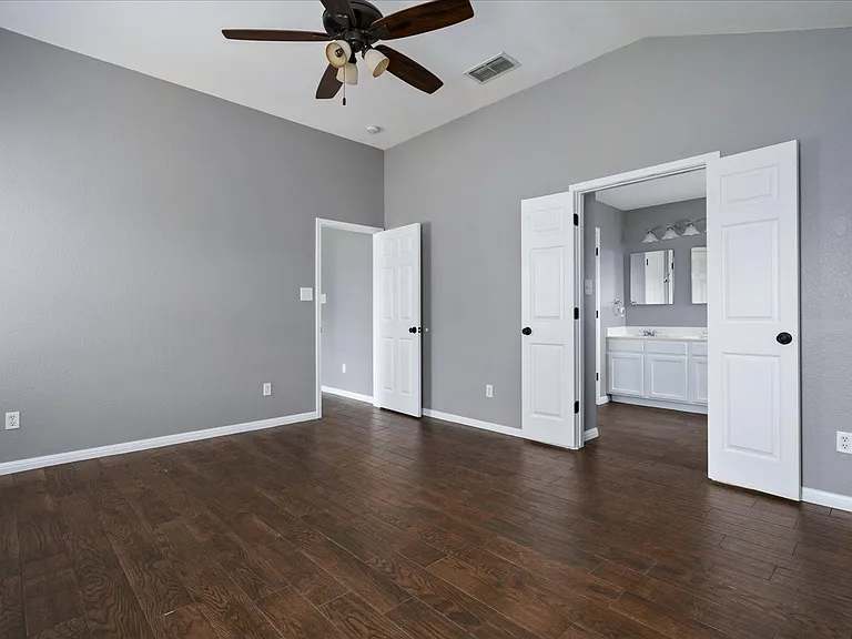403 Thunderstorm Ave — Photo 15