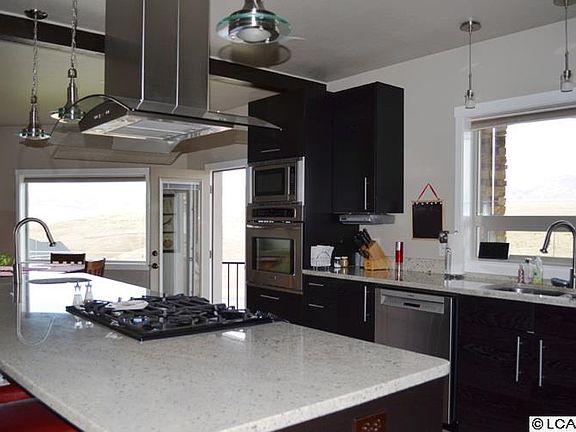 3rd image of 2230 Pitchstone Dr