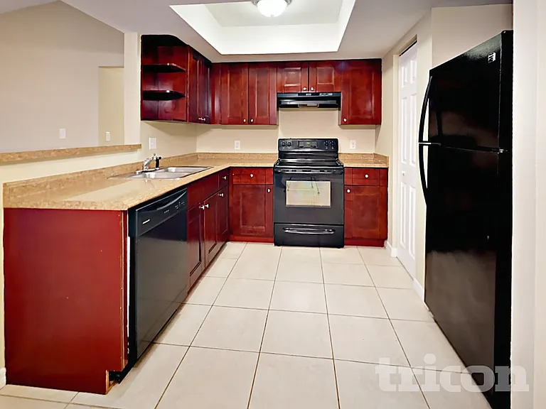5360 Alhambra Way S — Photo 3