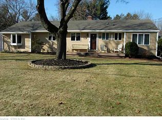 16 W Point Ter, Tariffville, CT 06081