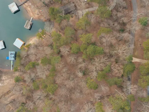 20 Pine Forest Cir, Gainesville, GA 30504