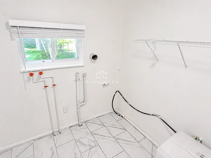 931 Crestline Dr — Photo 13