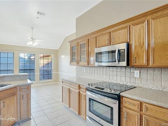 4th image of 2253 Middle Creek Blvd