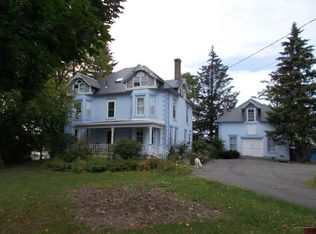 27 Blake St, Presque Isle, ME 04769