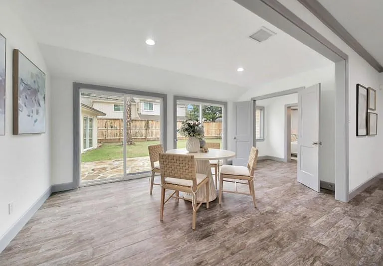 10042 Briar Forest Dr — Photo 13