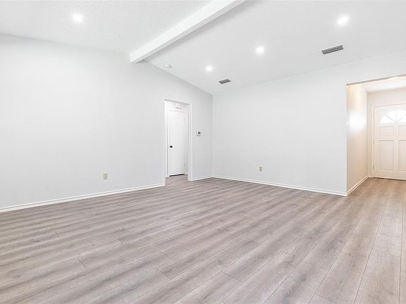 5th image of 1625 Greywood Dr