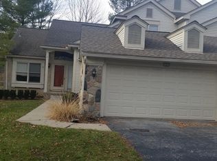 7663 Danbury Cir #1, West Bloomfield, MI 48322