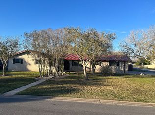 111 E 8th St, Los Fresnos, TX 78566