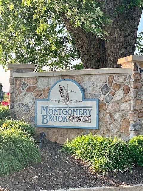 Excellent location across the street from Brooke Elementary, close to 422 and a few minutes from downtown Royersford.