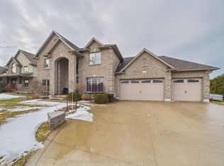 4 Scott Cres, Huron Kinloss, ON N2Z0C6