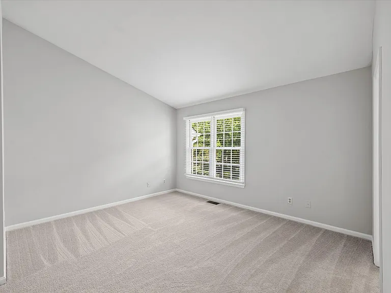 299 S Pickett St — Photo 29