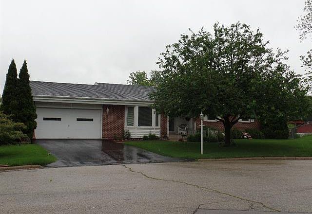 1st image of 2510 Whitehall Ln