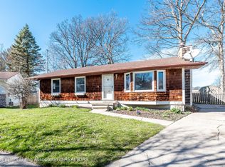 5428 Calvary Cir, Lansing, MI 48911