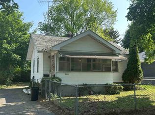 2020 Cartier St, Flint, MI 48504