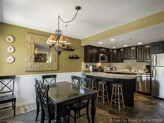 2nd image of 1035 Park St #3-C