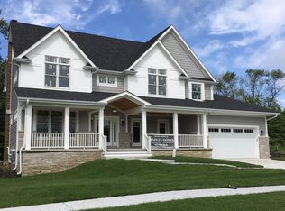 1231 Arnold Ct, Downers Grove, IL 60516