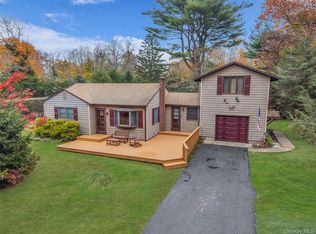17 Hawkins Lane, Brookhaven, NY 11719