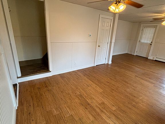 3rd image of 495 W 1st St