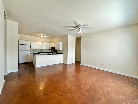 3rd image of 512 Daughtrey Ave #Eaf3aaa81