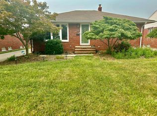 31005 Ronald Dr, Eastlake, OH 44095
