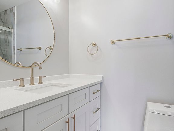 5th image of 5445 N Sheridan Rd APT 1501