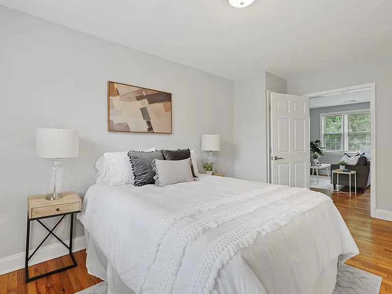 Loch Raven Village Apartments — Photo 16