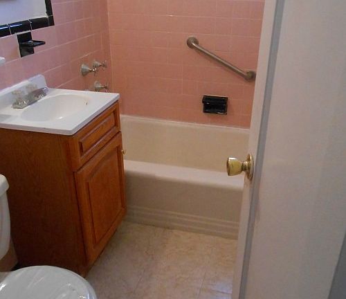 4th image of 43-30 46th St #3B