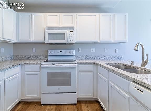 5th image of 1150 Lords Hill Dr