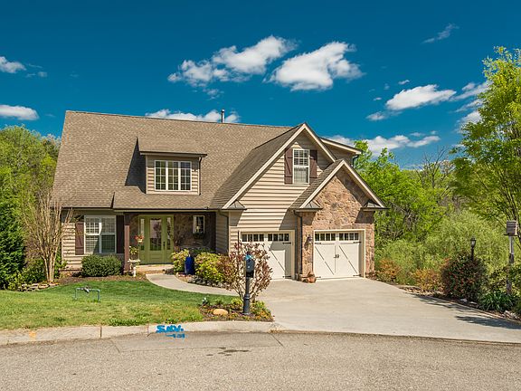 4th image of 1626 Autumn Tree Ln