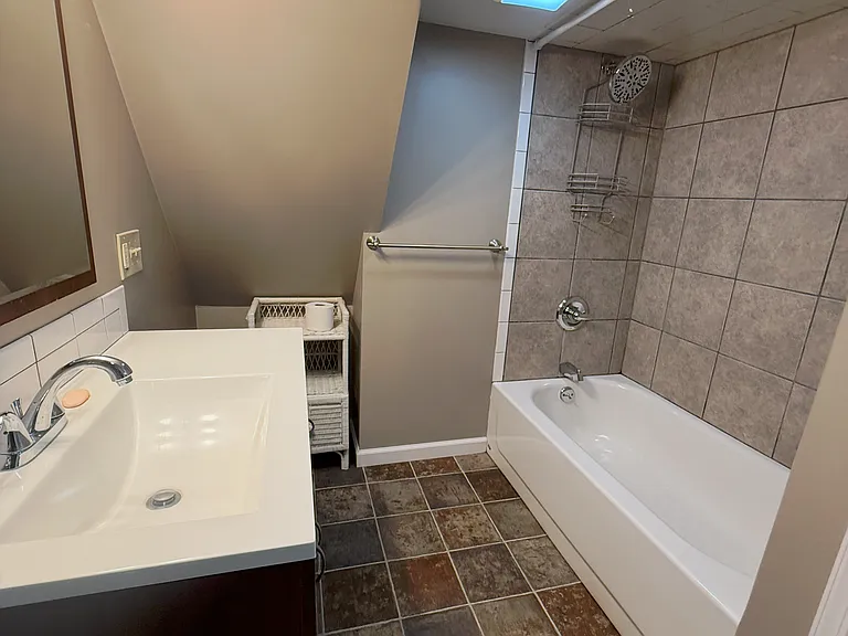 708 Carmalt St #3 — Photo 7