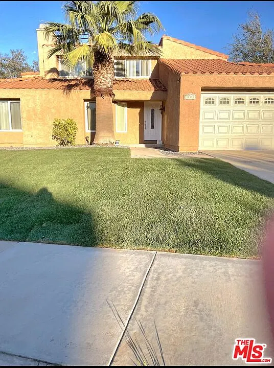 3 bed, 2.0 bath, 1772 sqft, $3,700 — Photo 2