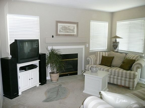 4th image of 811 S Harbor View Dr