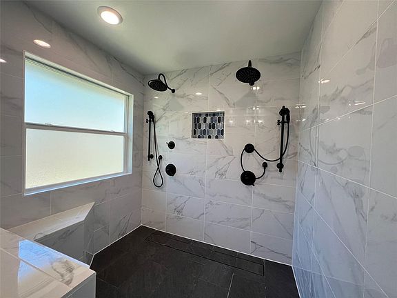 5th image of 2908 Wadsworth Way