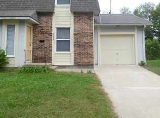 405 Hawthorne Ct APT A, Belton, MO 64012
