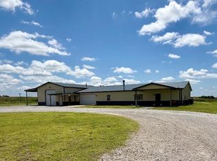 410 E 1st St, Vici, OK 73859