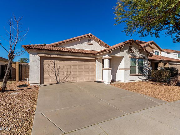 3rd image of 212 N 152ND Drive