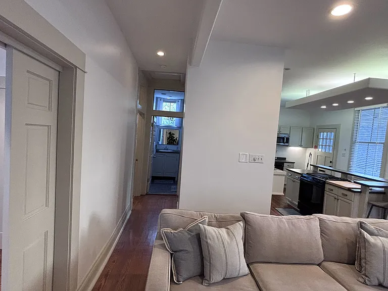 4026 Chestnut St — Photo 11