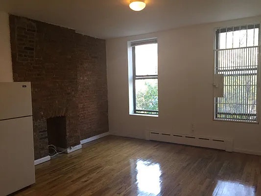 Rented by Realty Nerd | media 1