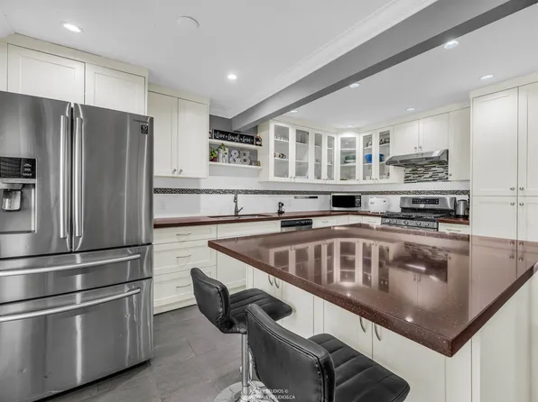 7170 Hecate Pl, Vancouver, BC V5S 4C4